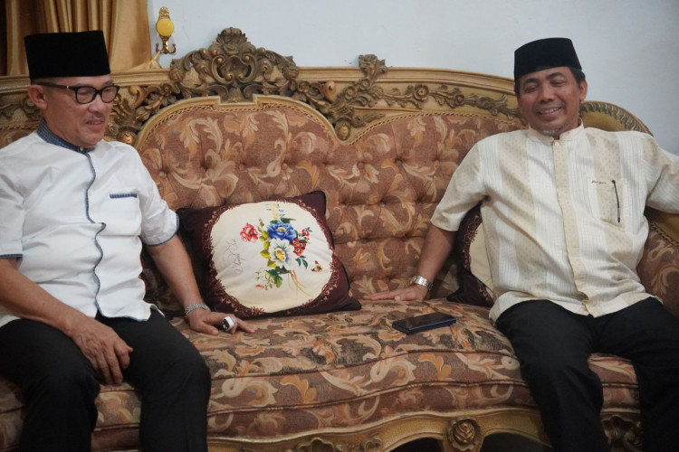 Calon Wagubri Nomor 3 Buya Mawardi Shaleh Kunjungi Mantan Walikota Dumai Zulkifli AS, Bahas Ragam Persoalan
