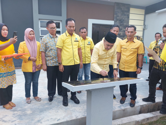 Resmikan Renovasi Kantor DPD Golkar dan Berikan Santunan Anak Yatim Jadi Agenda Ketua DPD Golkar Riau di Bengkalis