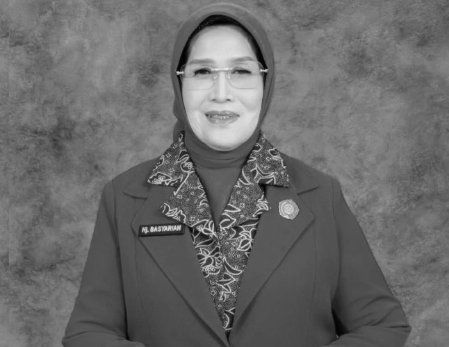 Hj Basyariah Bistamam Ibunda Anggota DPR RI FPG DR Karmila Berpulang, DPD Golkar Riau Sampaikan Ucapan Dukacita