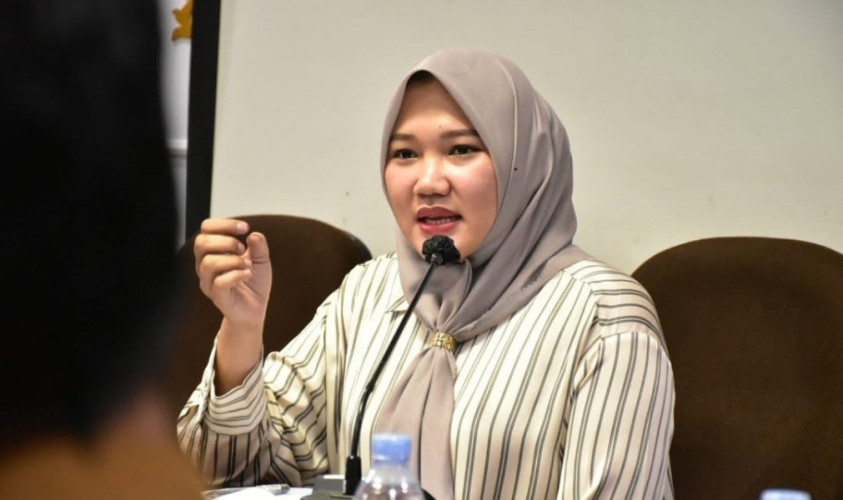 Sampah Menumpuk di Pekanbaru Kian Parah, Anggota DPRD Fraksi Kota Pekanbaru Sovia Septiana Instruksikan Tingkatkan Pelayanan