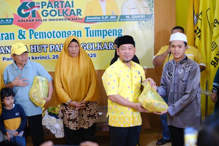 Golkar Pelalawan Awali HUT ke-61 dengan Ziarah ke Makam Pahlawan dan Berbagi untuk Umat