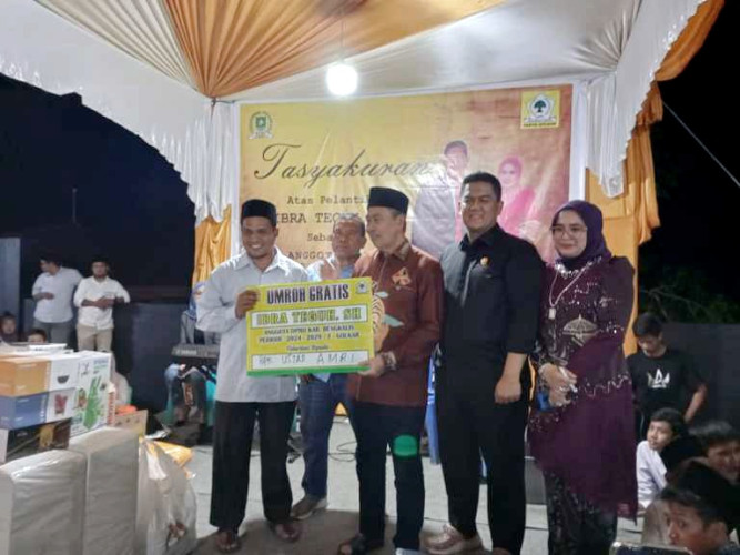 Ribuan Massa Hadiri Tasyakuran Anggota DPRD Bengkalis Ibra Teguh, Cagub Syamsuar Ucapkan Tahniah dan Doakan Ini