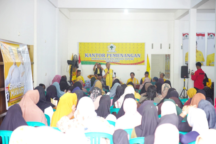 Kampanye Cagubri Syamsuar Nomor Urut 3 di Tapung Kampar, Emak-Emak Antusias Ikuti Kegiatan
