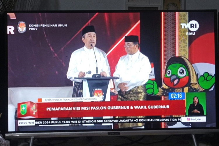 Debat Pilgubri Terakhir, Pasangan Suwai Nomor Urut 3 Tampil Memukau Juga Sampaikan Harapan Menyentuh Saat Closing Statement