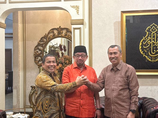 Kolaborasi Pemimpin Berpengalaman dan Ulama Jenius, Syamsuar - Mawardi