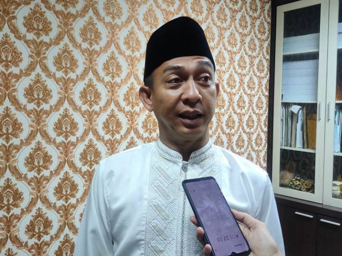 Kondisi Memprihatinkan, Anggota Fraksi Golkar  Minta Pemko Pekanbaru Perbaiki Fasilitas Halte Bus TMP